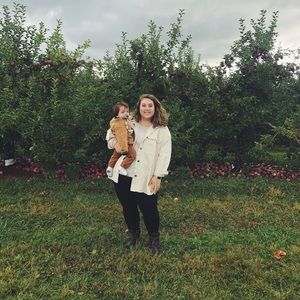 Meet your Posher, Laura